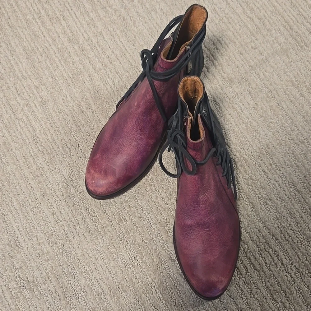 Veracruz Fox Hill Lace Booties Black and Bordeaux NWT